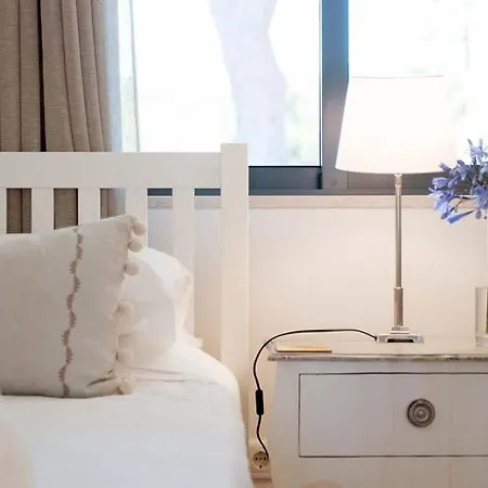 Sleeps 5 With Pool Air Con And Wifi Вилла Кинта-до-Лаго